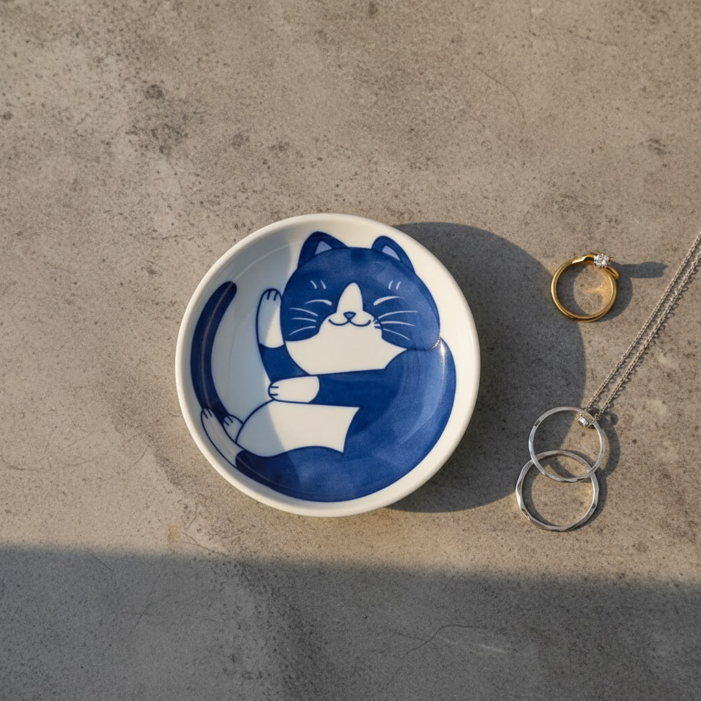 Japanese Cat Ceramic Dish — Hand-Painted Trinket & Snack Plate for Cat Lovers